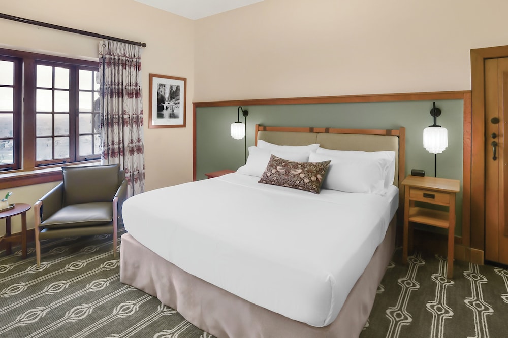 غرفة ديلوكس بسرير كينج بإطلالة على الجبل