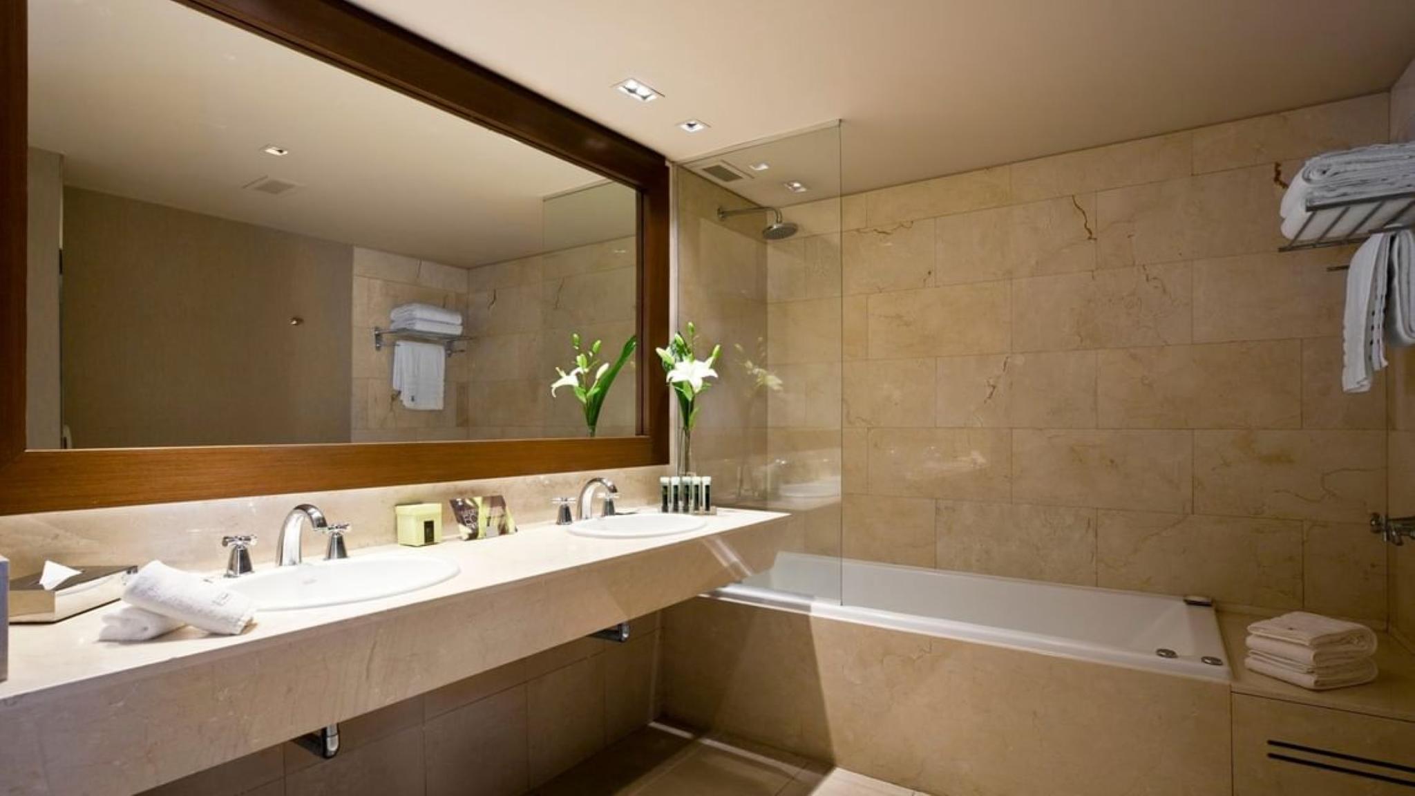 Executive, Suite, Queen Bed
