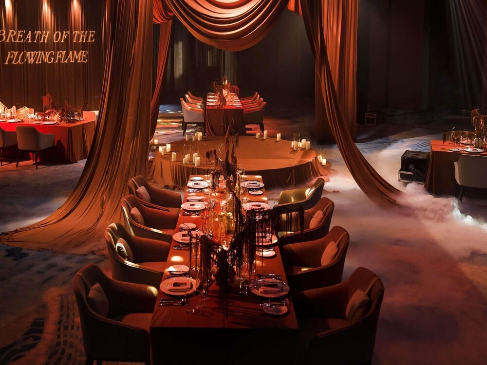 Pullman Chongqing Xiyue 57/65