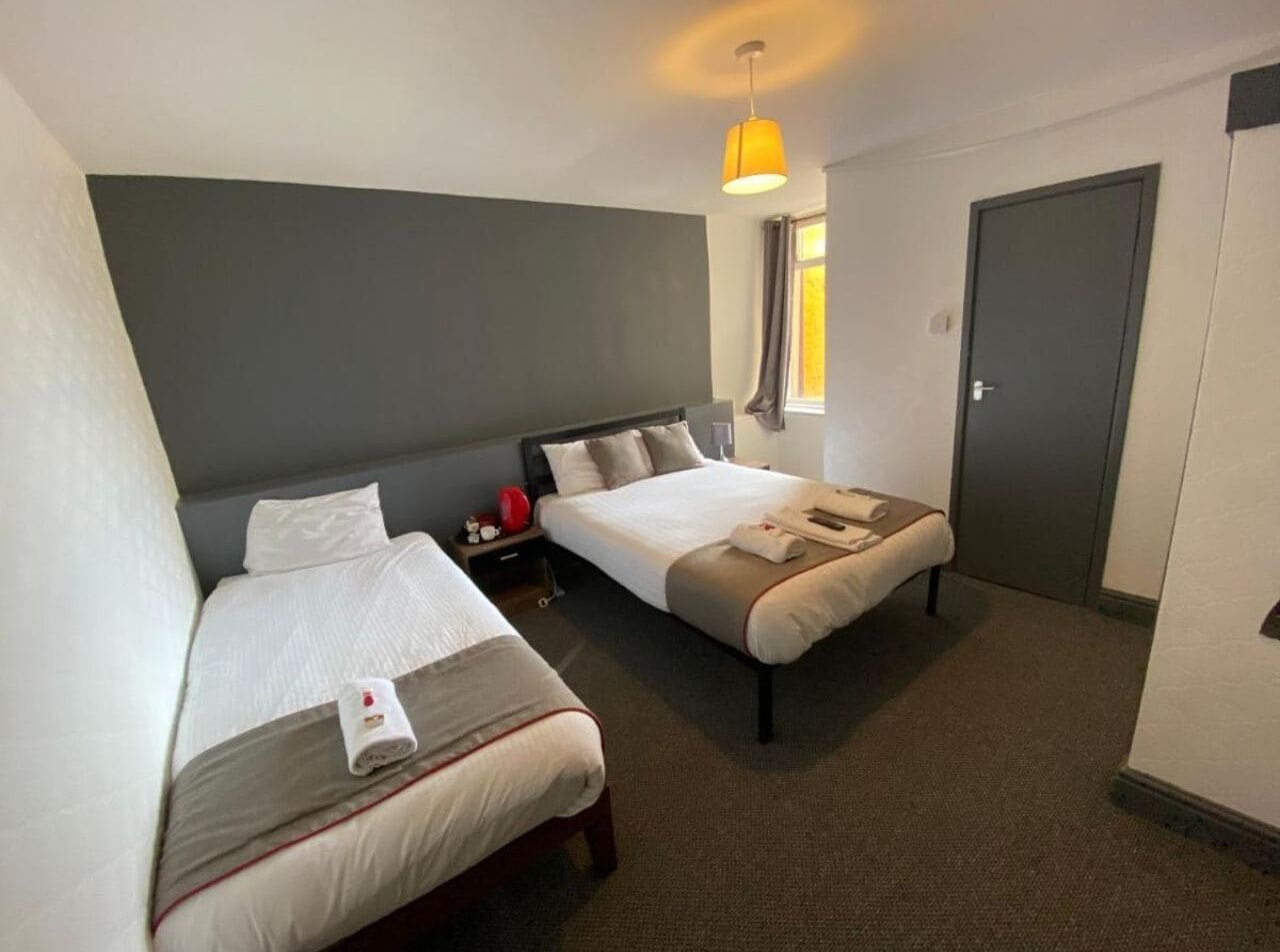 ROOM, TRIPLE