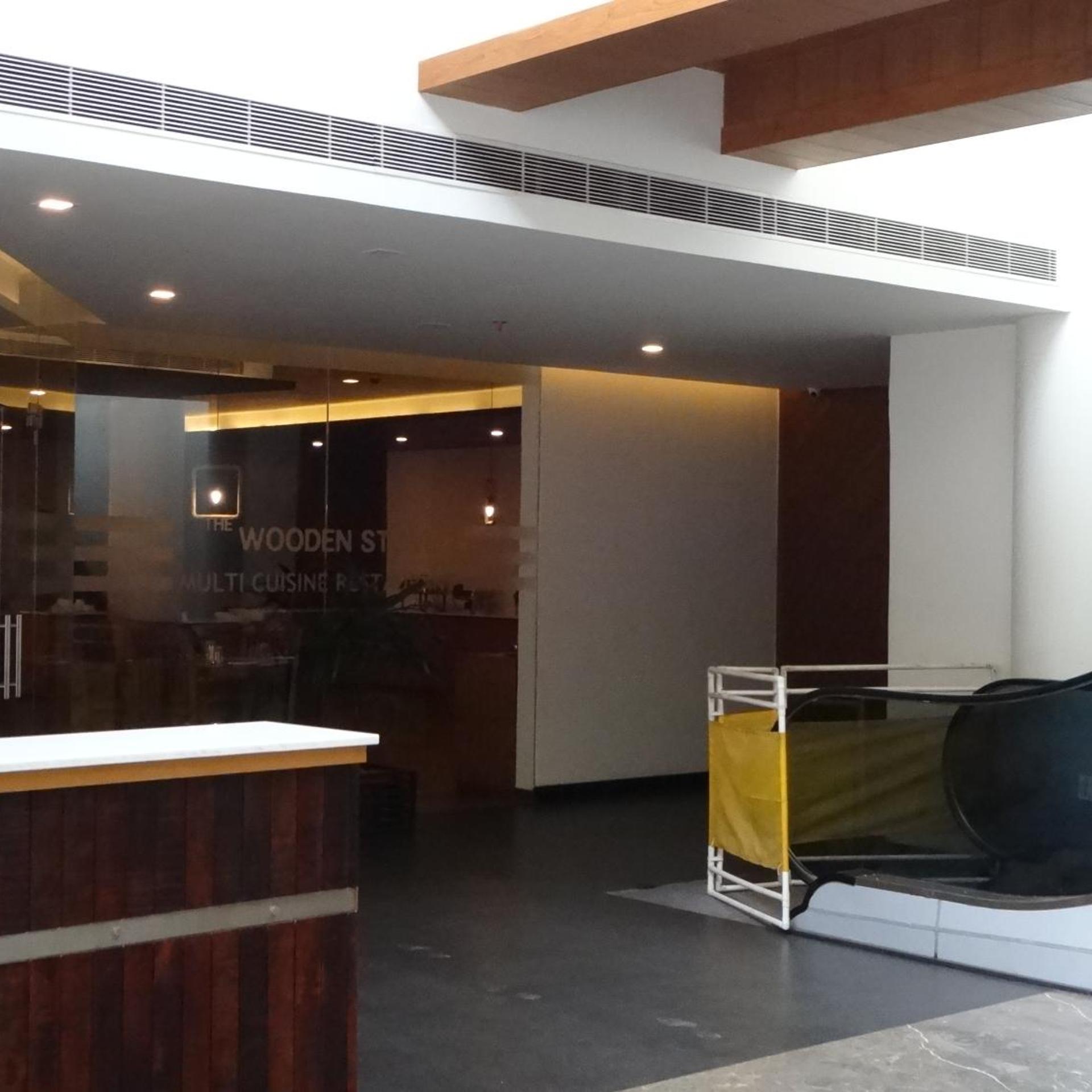 Woodies Bleisure Hotel 6/23