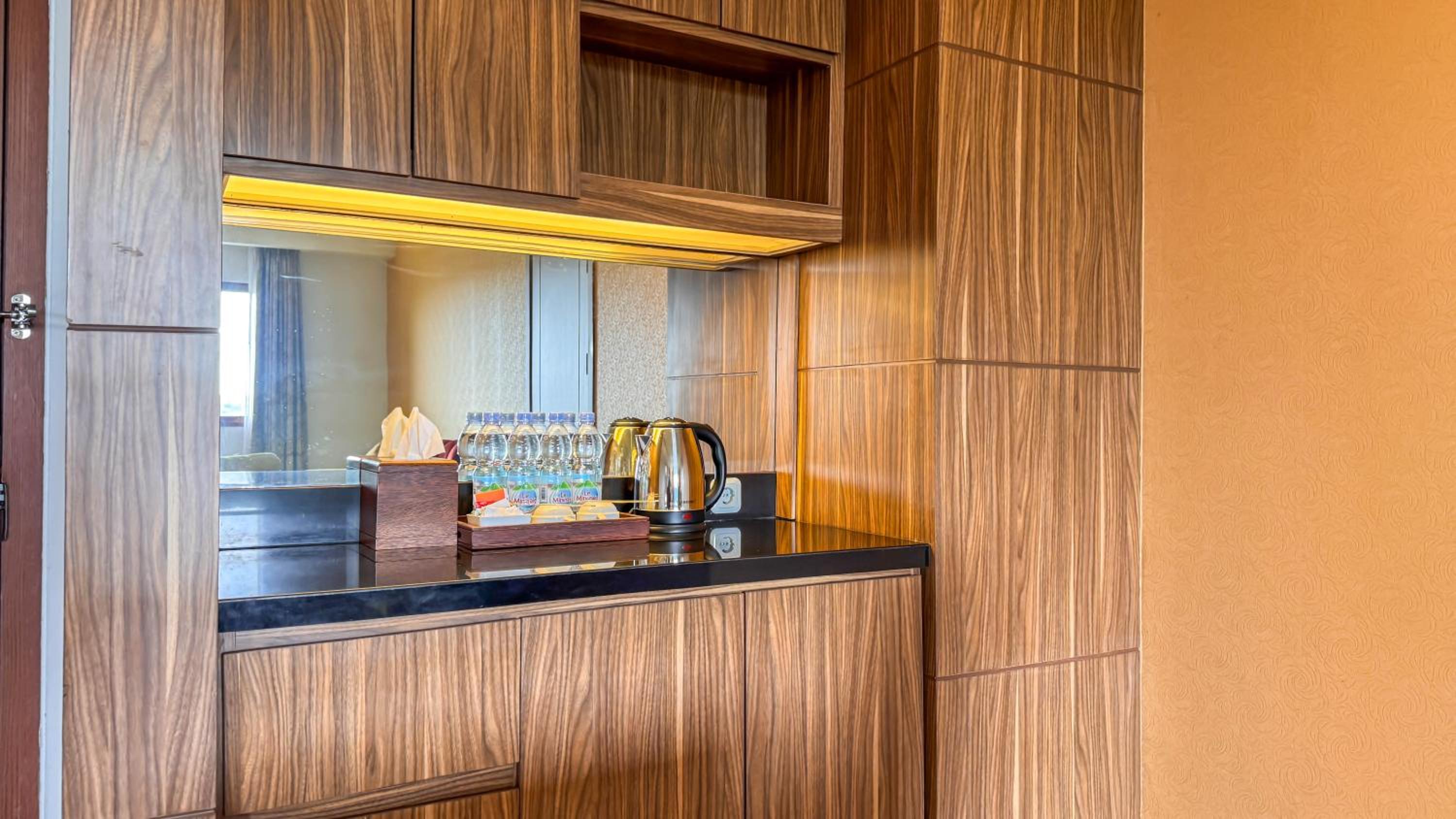 Lorin Dwangsa Solo Hotel 23/54