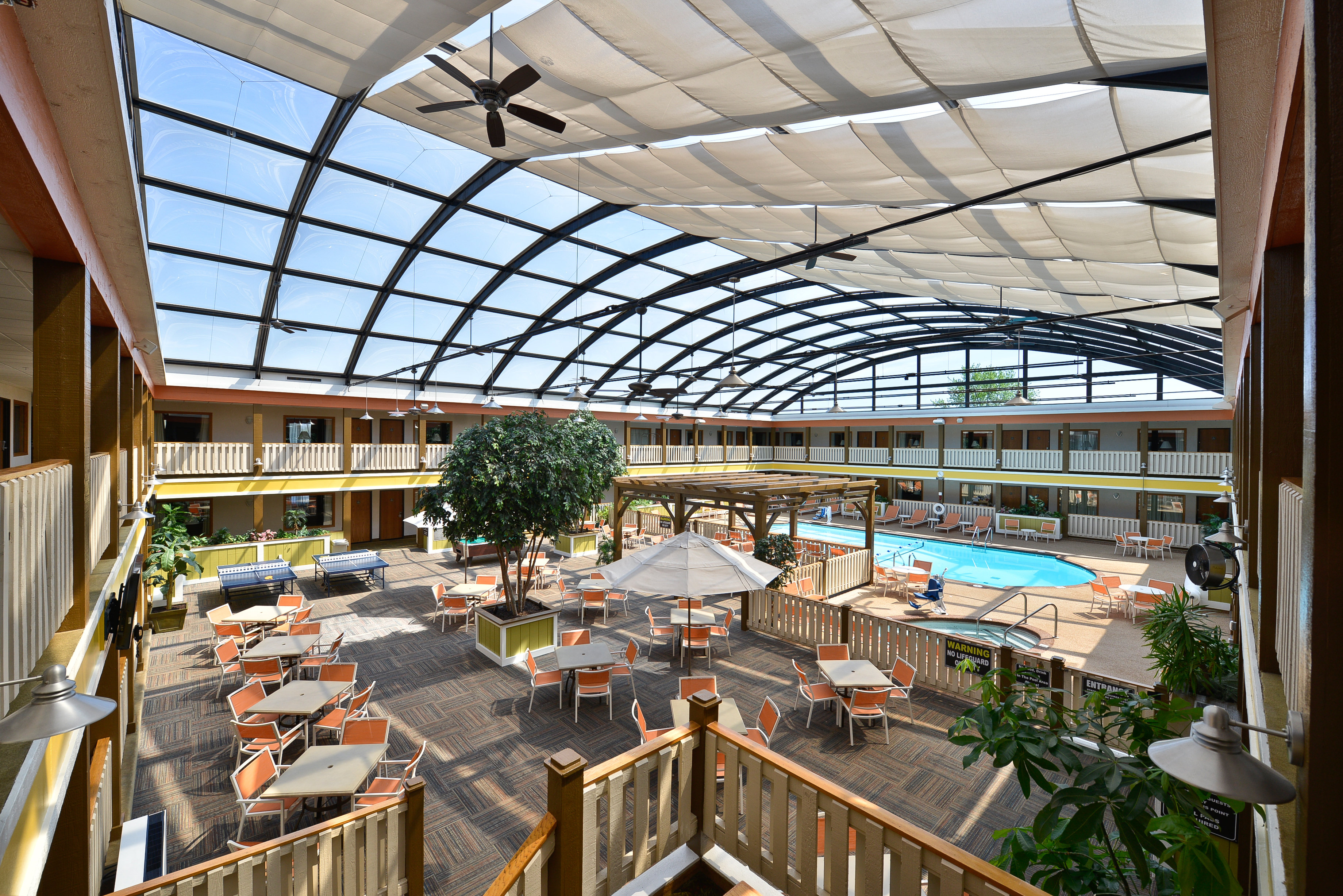Best Western Plus Dubuque Hotel and Conference Center 32/33