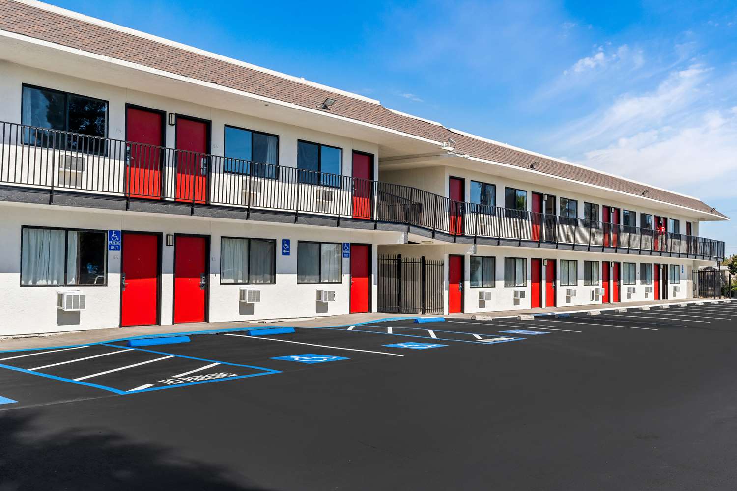 Econo Lodge Stockton near I-5 Fairgrounds 1/21