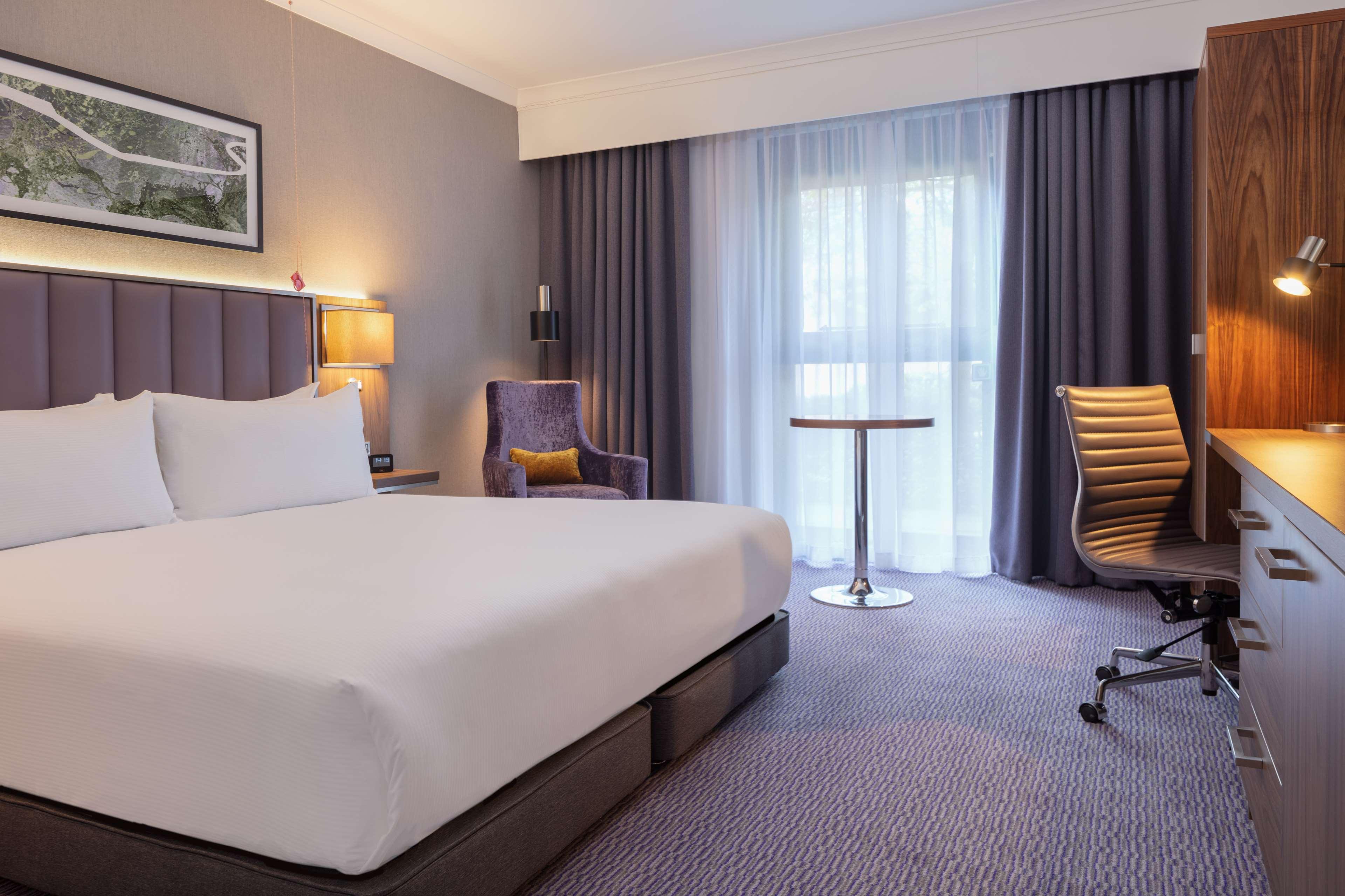 GUEST ROOM, QUEEN BED, ACCESSIBLE