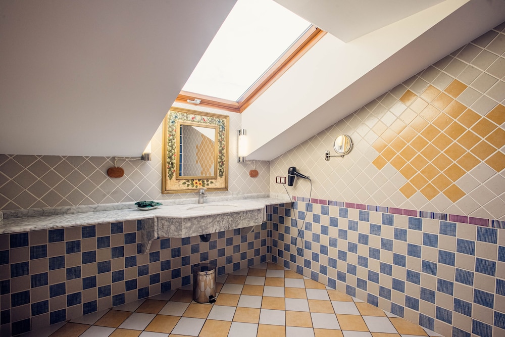 Hotel Villa Pasiega 50/50