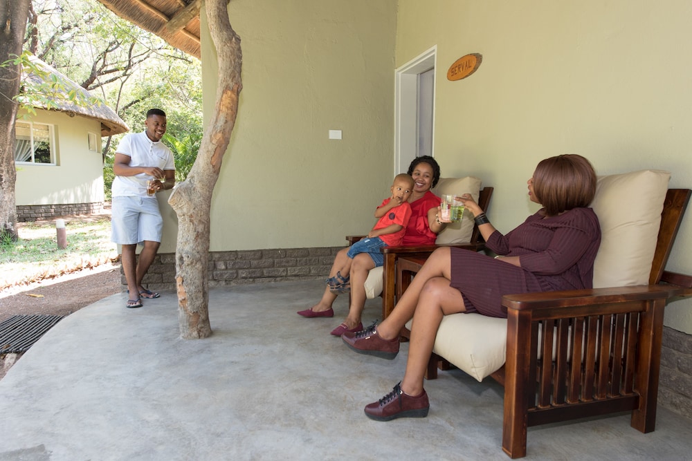 Aha Sefapane Lodges And Safaris 6/50