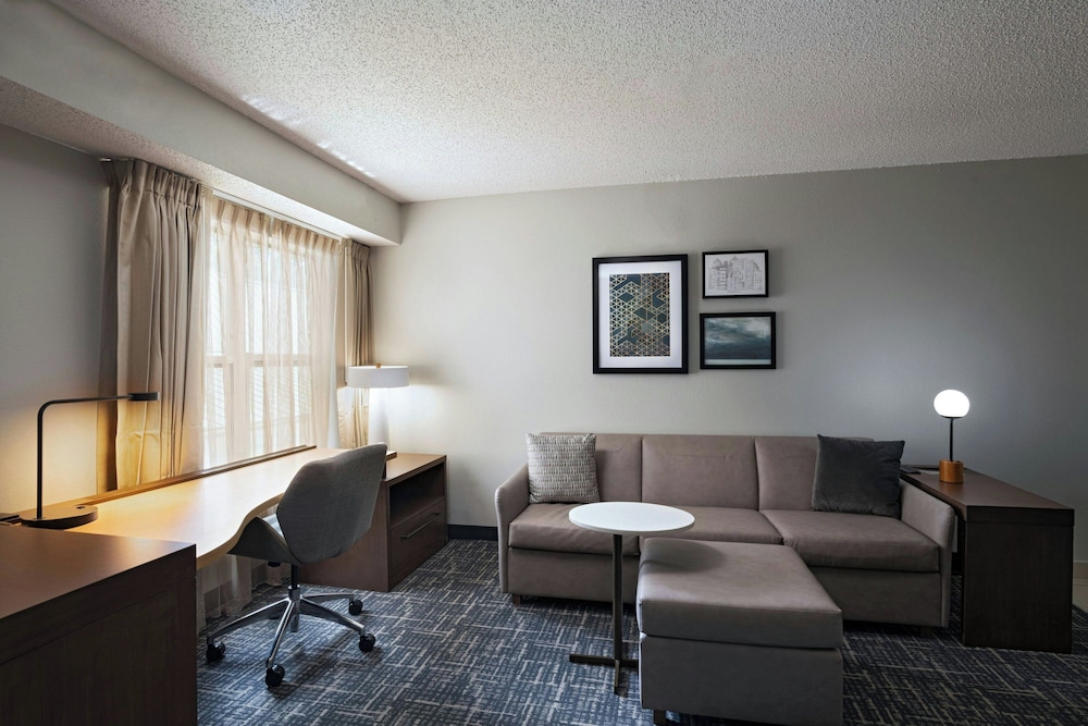 Residence Inn Houston The Woodlands / Lake Front Circle 26/50