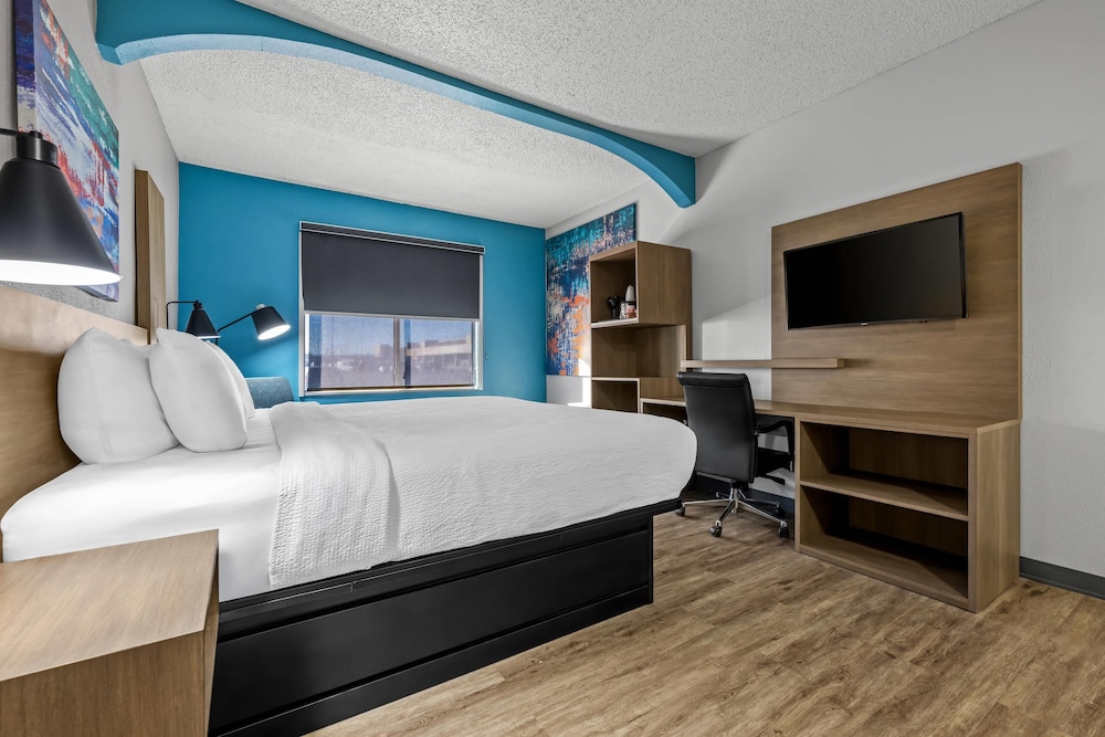 Standard, King Bed