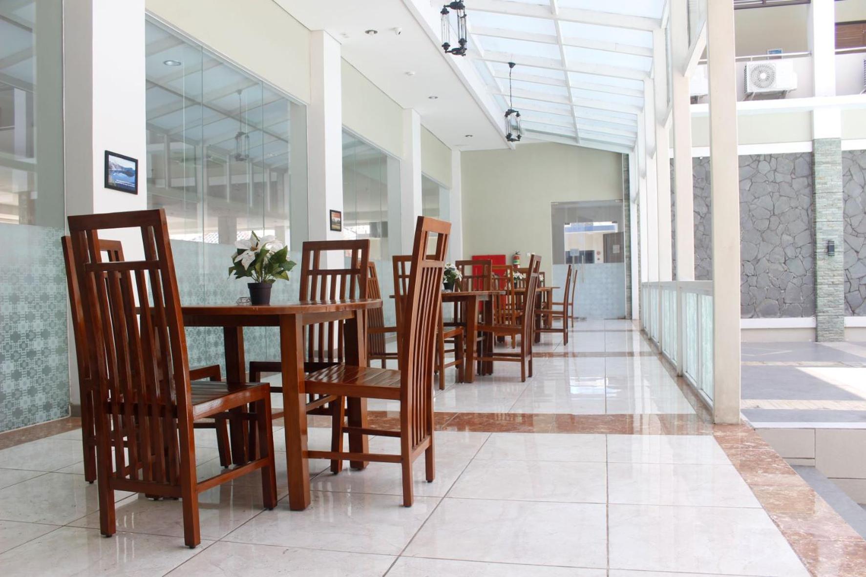 Hotel Nalendra Plaza 35/50