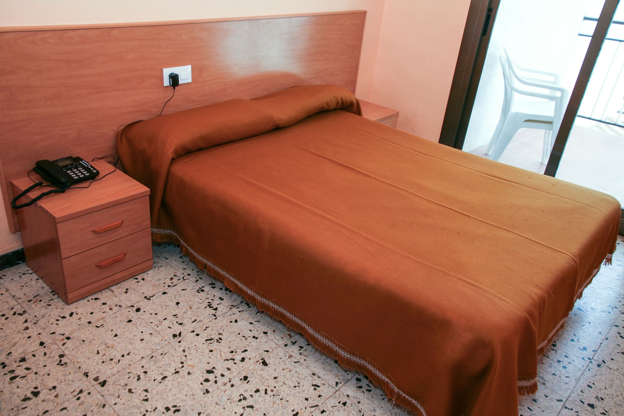 BASIC, DOUBLE BED