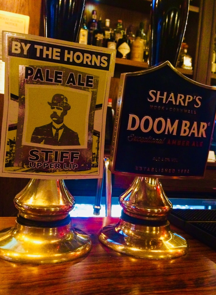 The Grafton Arms Pub and Rooms 17/34