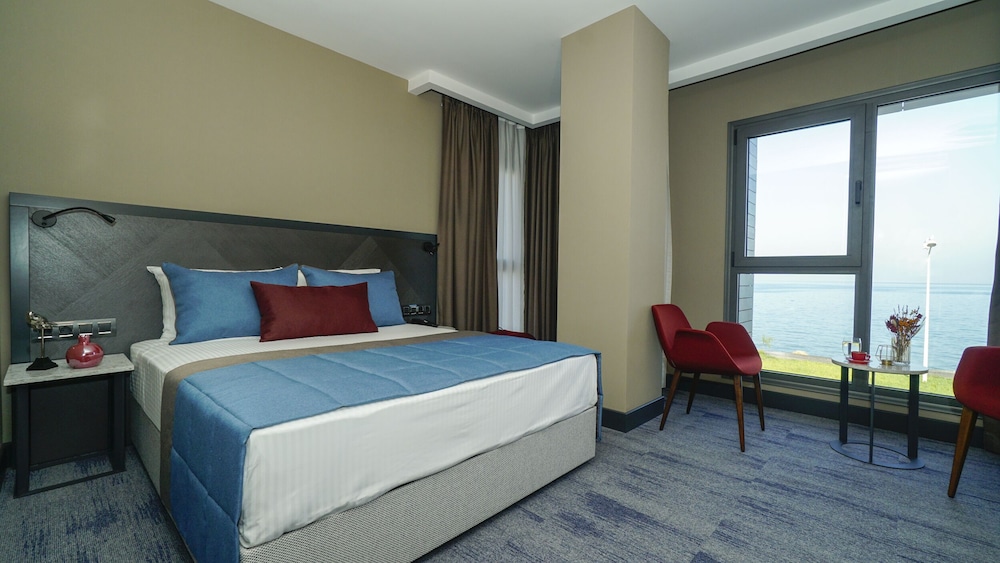 Rudis Otel 10/50