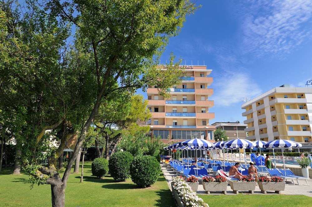 Hotel Palace 25/27