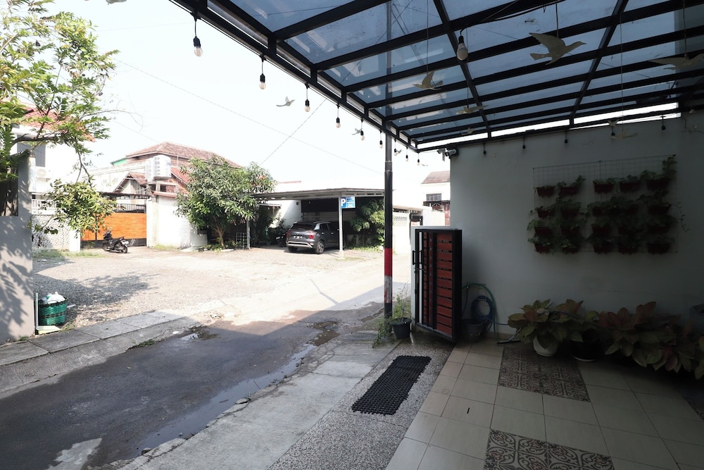 Bisma Balcony Homestay 59/64