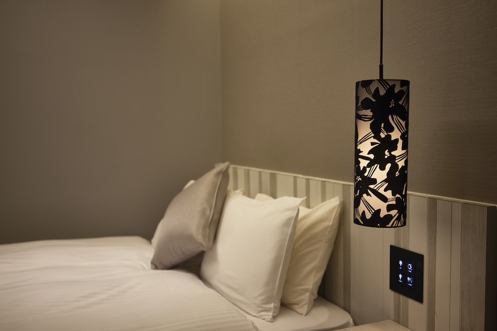 ALFIT HOTEL & BAR AKASAKA 30/50
