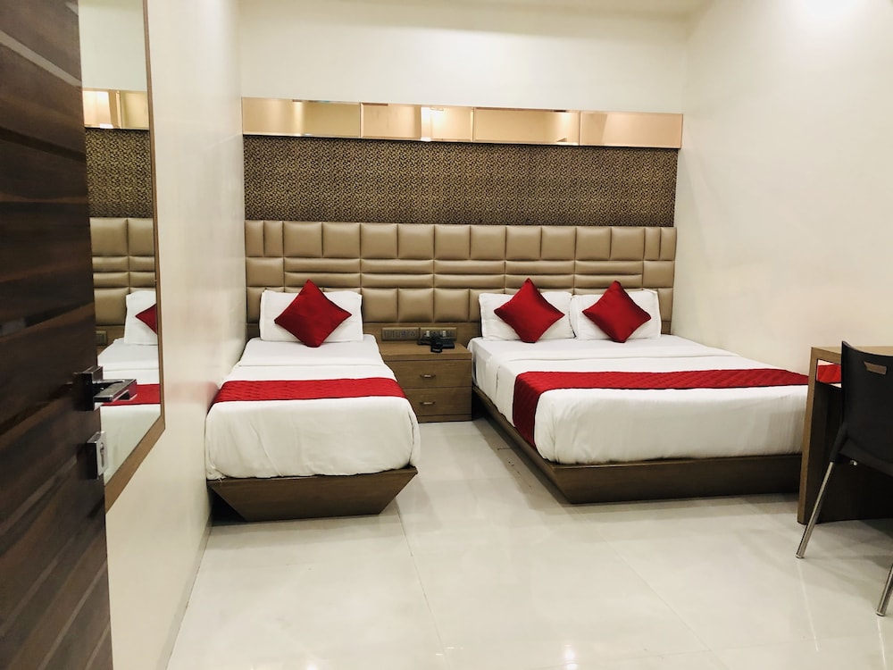 Hotel Guest Inn Residency 24/50