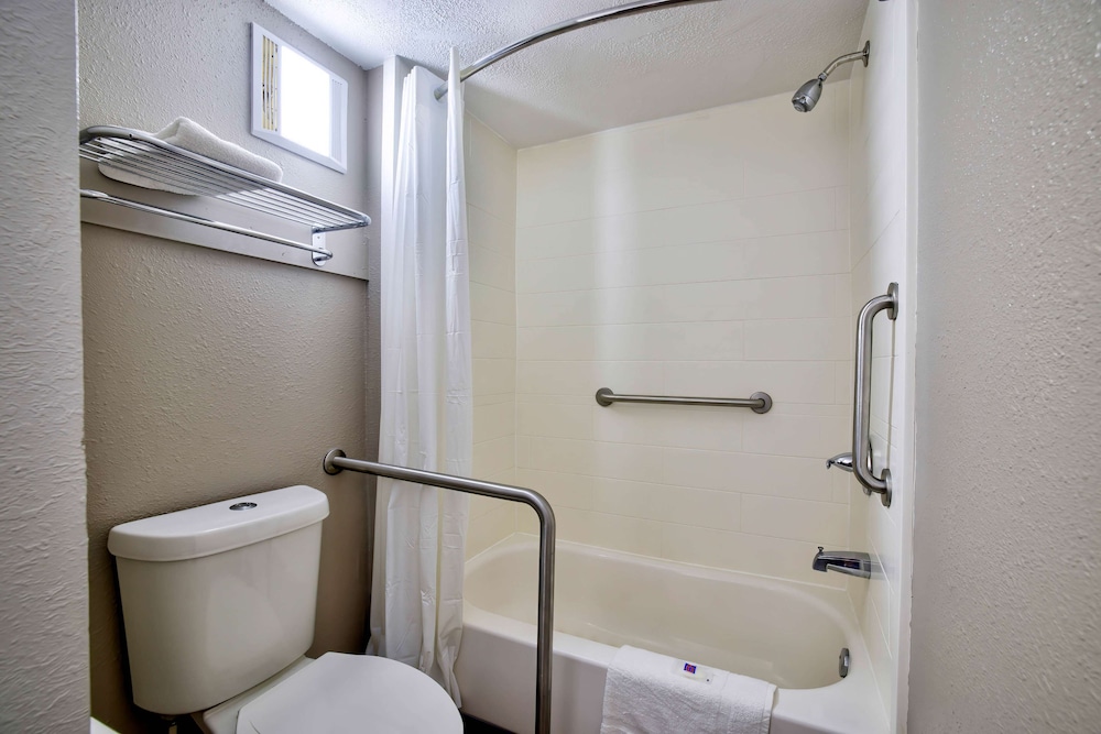 Motel6 Jackson, MS 50/61