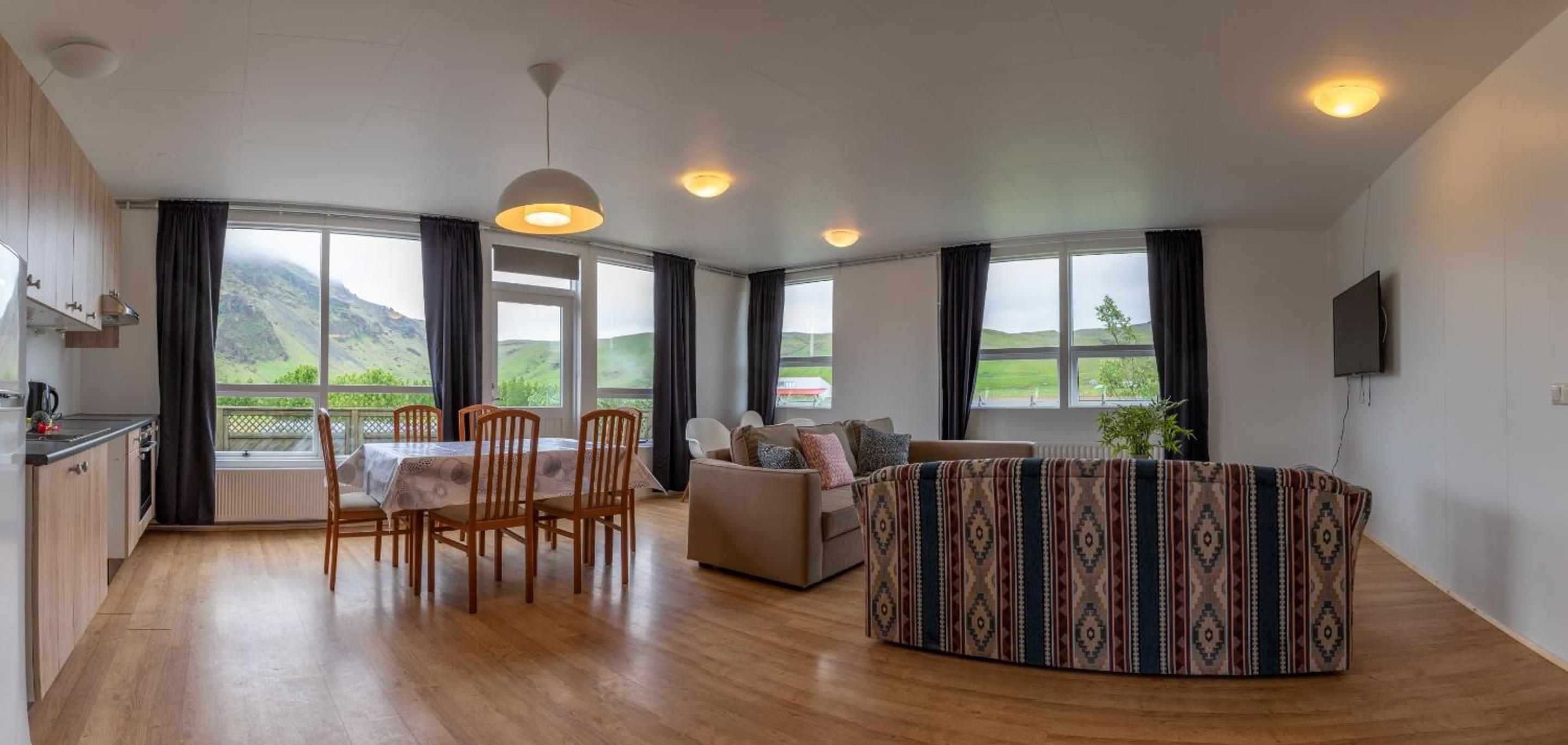 Hotel Skogafoss 11/25