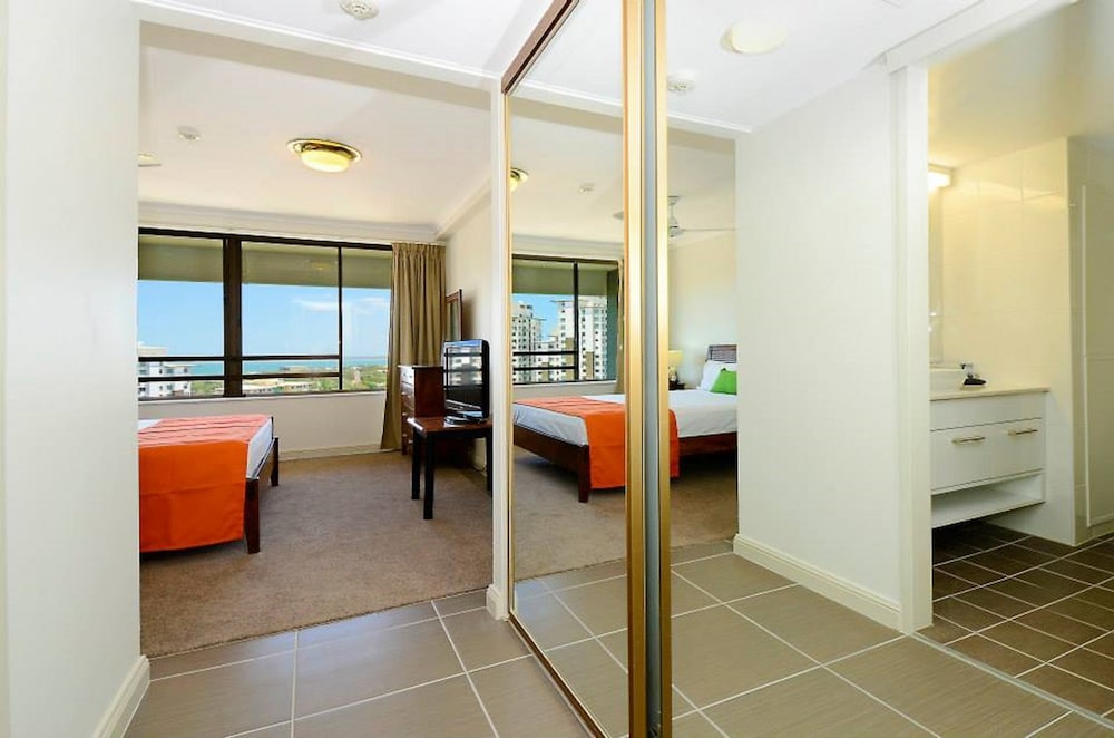 Marrakai Apartments 7/18