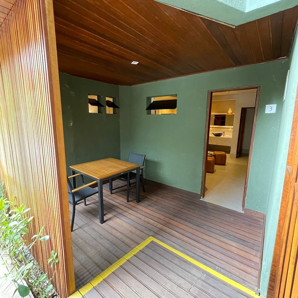 Hiu Hotel 20/50