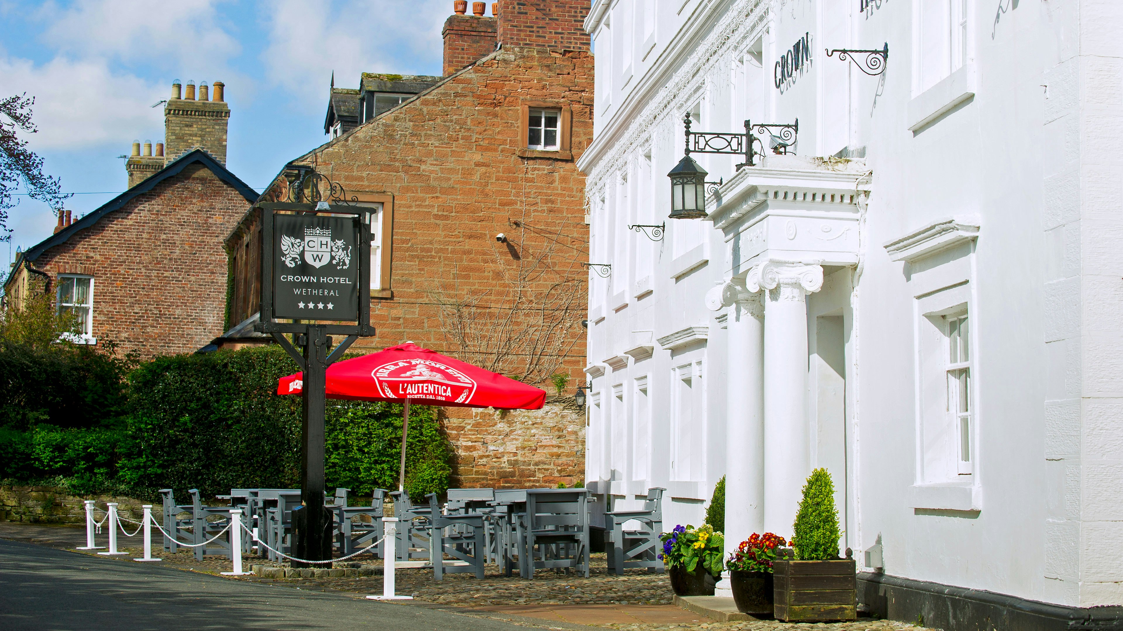 Crown Hotel Wetheral 43/49