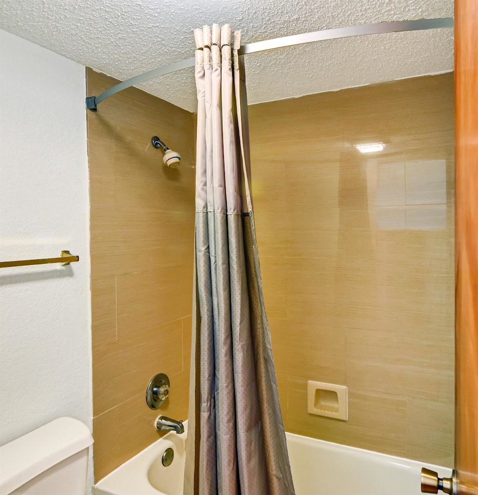 Motel6 Lindale, TX 18/34