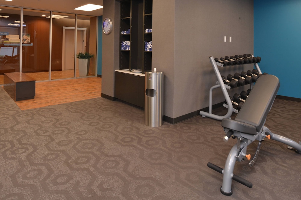 Fairfield Inn Suites Fremont 24/44