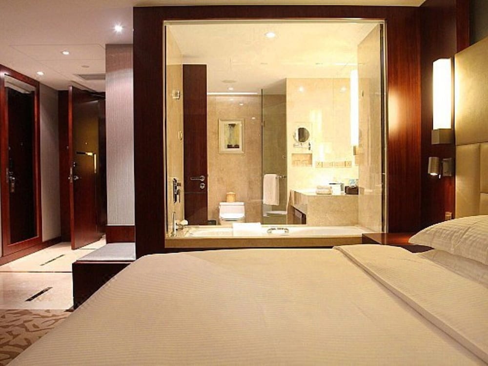 Kuntai Hotel Beijing 33/34