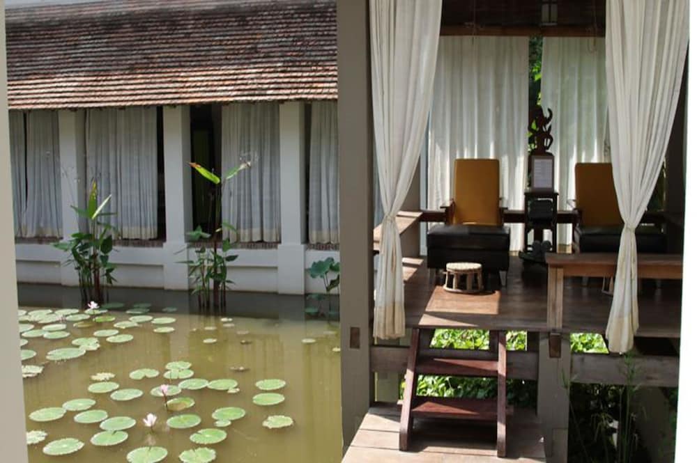 Satri House 37/74
