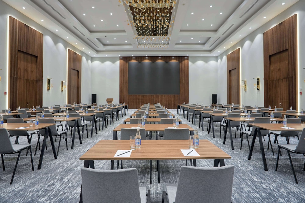 Radisson hotel Baku 72/80