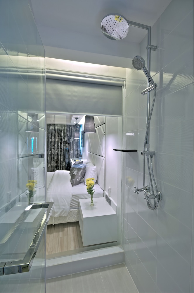 S Sukhumvit Suites Hotel 23/57