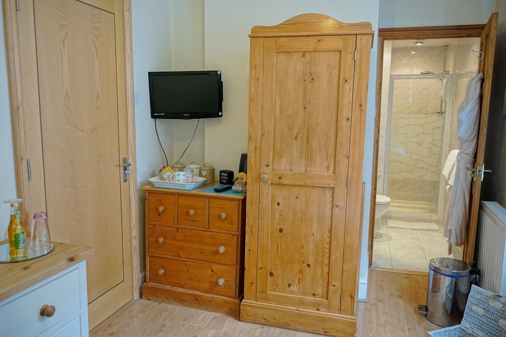 Cartref Guest House 37/50