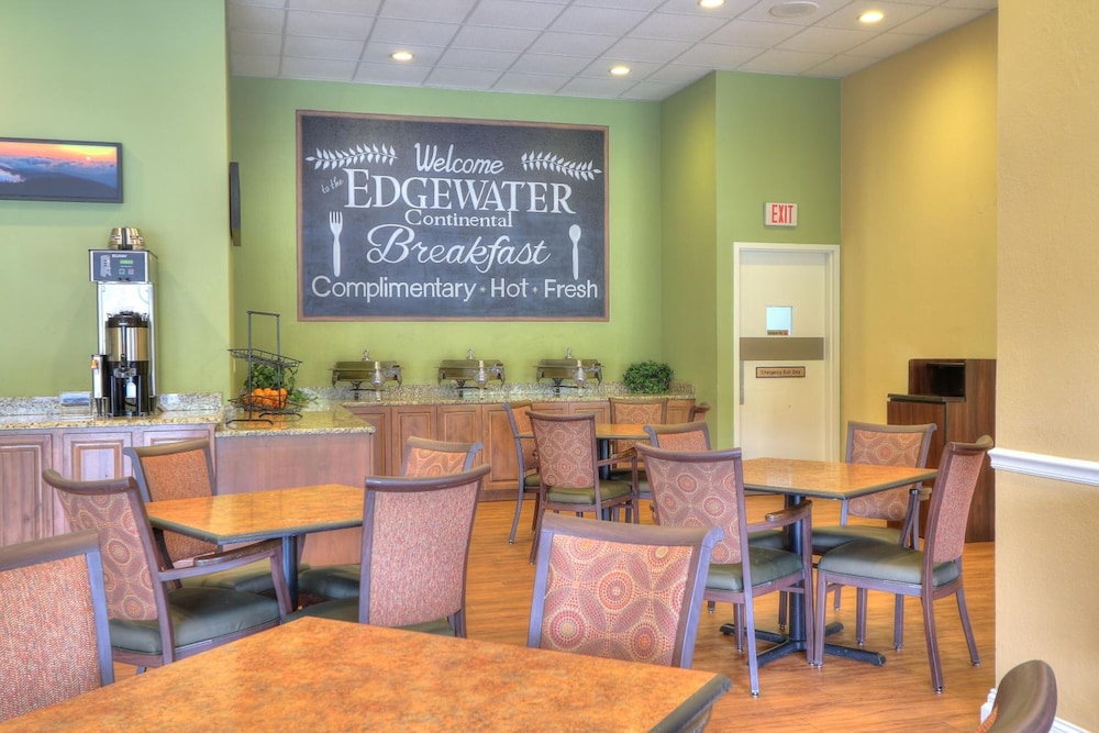Edgewater Hotel 35/50