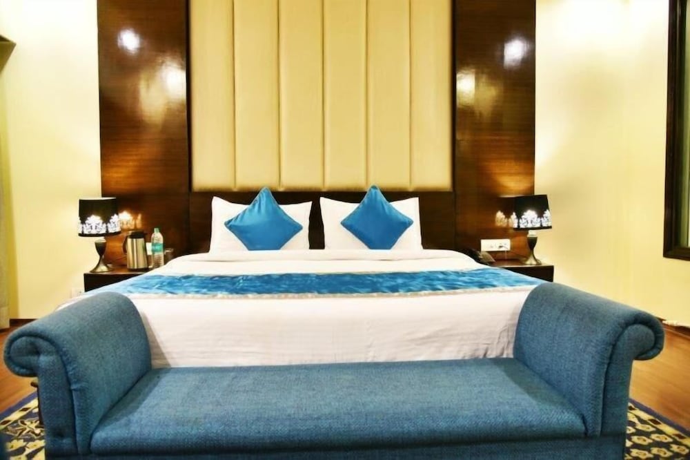 Indraprastha Resort Dalhousie 17/50