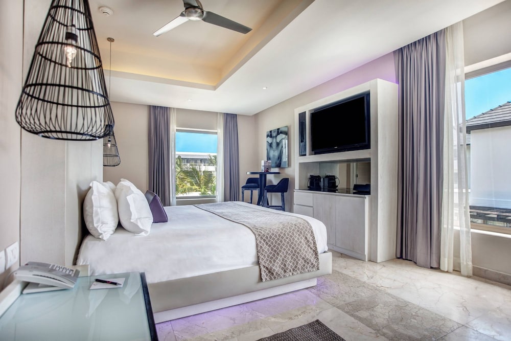 Royalton CHIC Punta Cana, An Autograph Collection All-Inclusive Resort & Casino - Adults Only 12/64