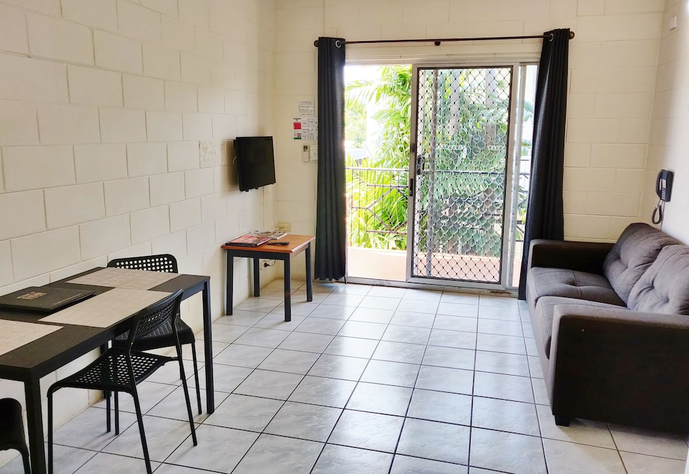 Coconut Grove Holiday Apartments 34/43