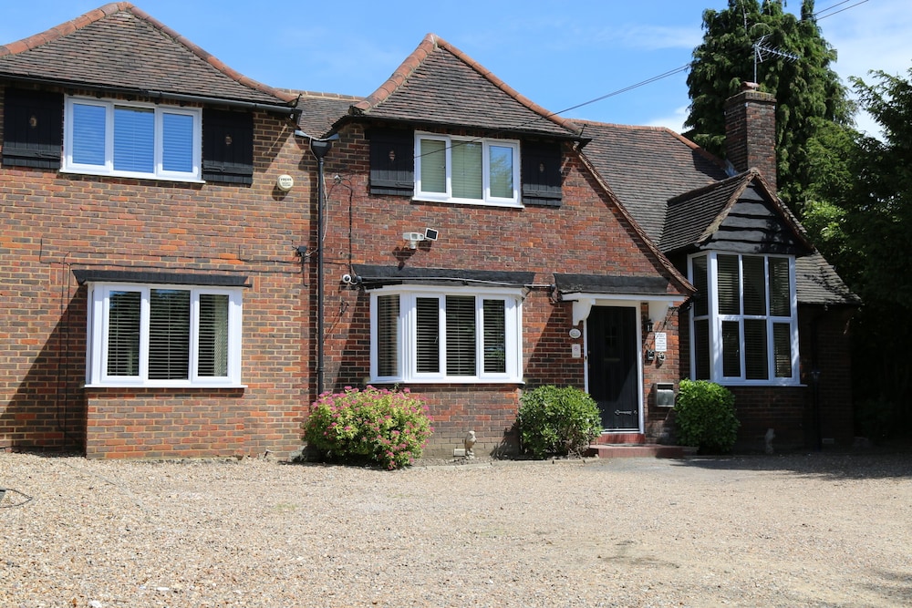 Debden Guest House 42/50
