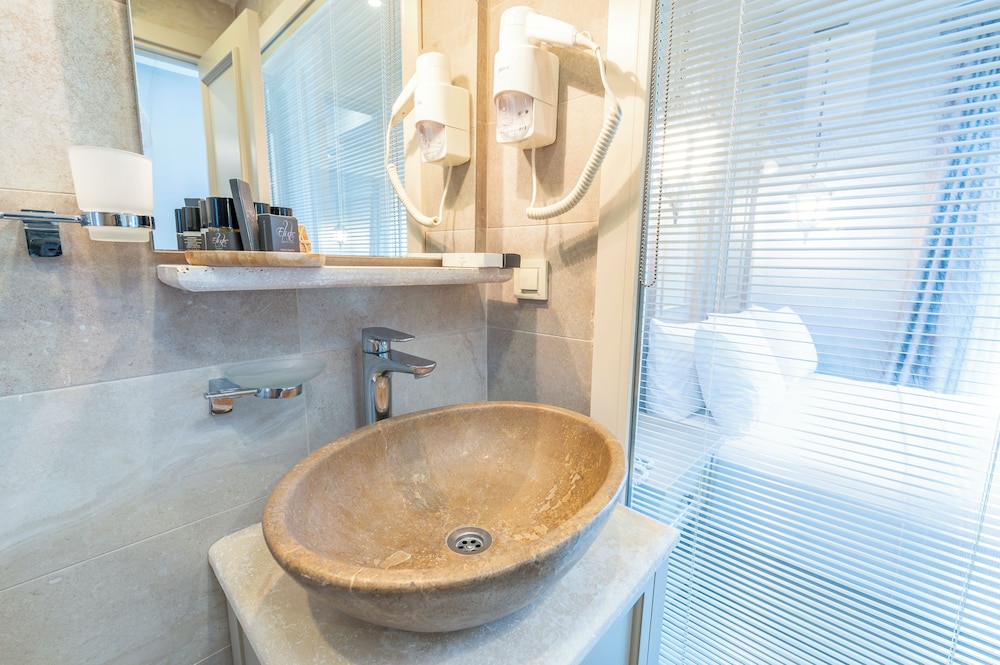 Elista Hotel & Spa 50/50