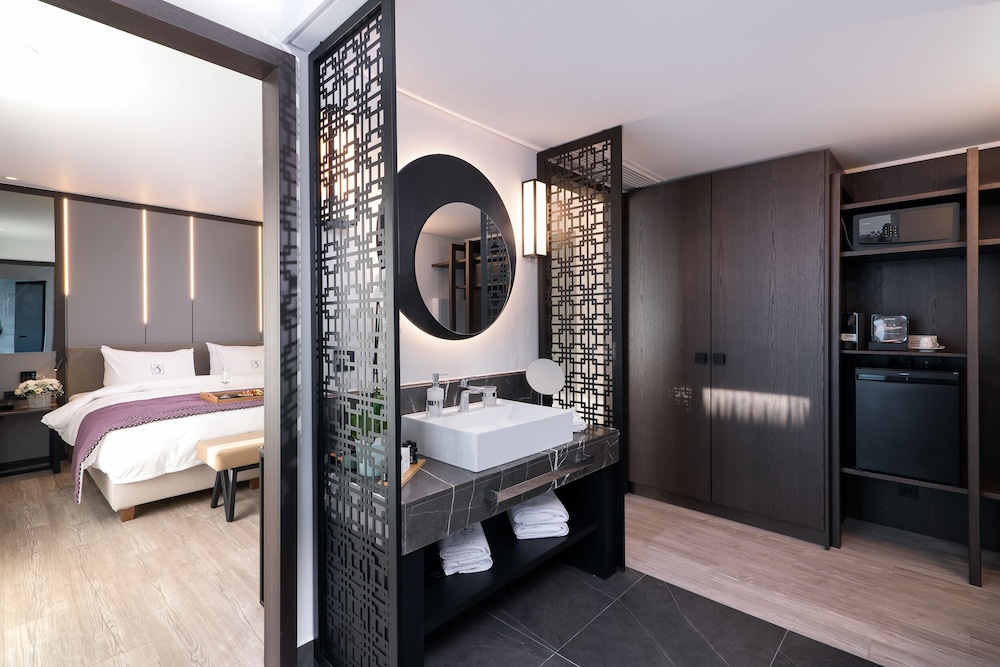 S Hotel Boutique Thessaloniki 50/54
