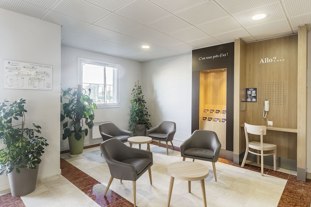 B&B Hotel Lyon Grand Stade Meyzieu 31/49