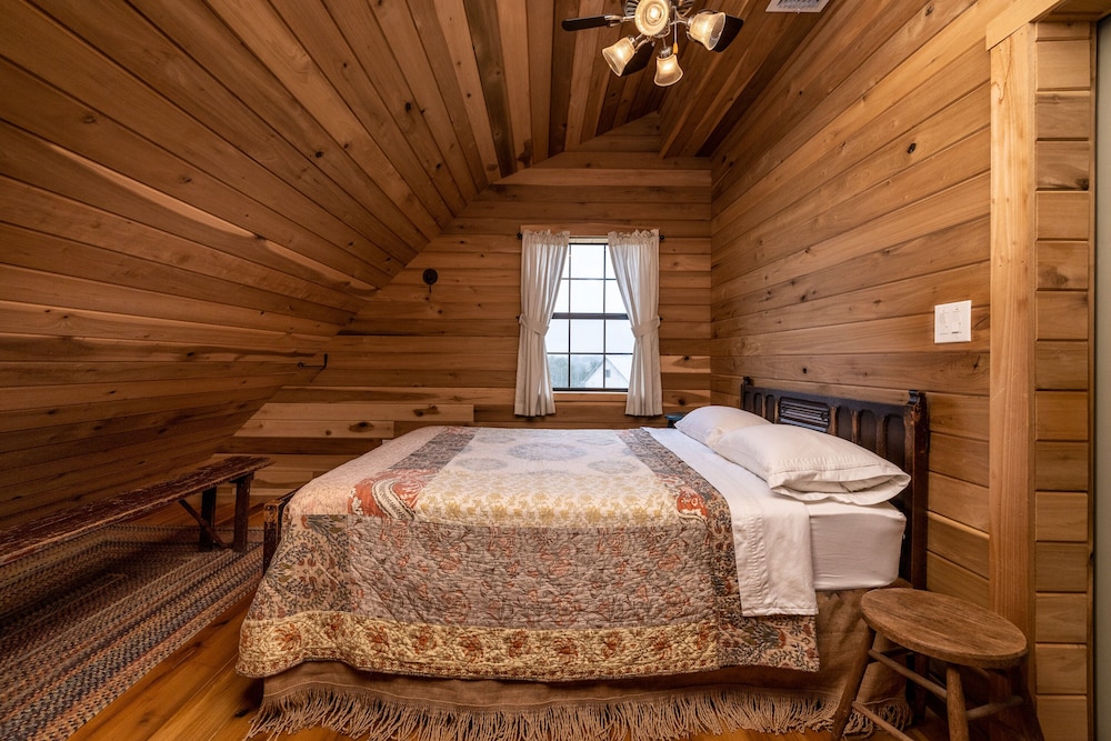 TimberRose B&B 15/50