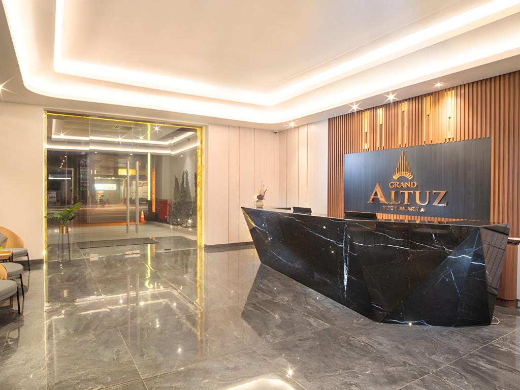 Grand Altuz Yogyakarta 5/48