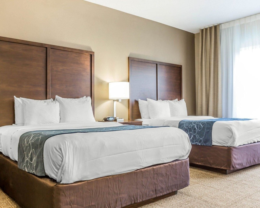 Comfort Suites At Isle Of Palms Connector 18/48