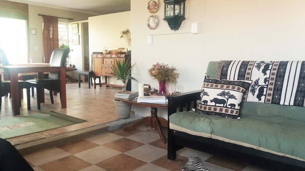 Amarachi Guesthouse 30/50