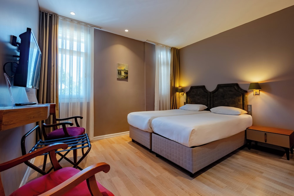 Armagrandi Spina Hotel 19/66