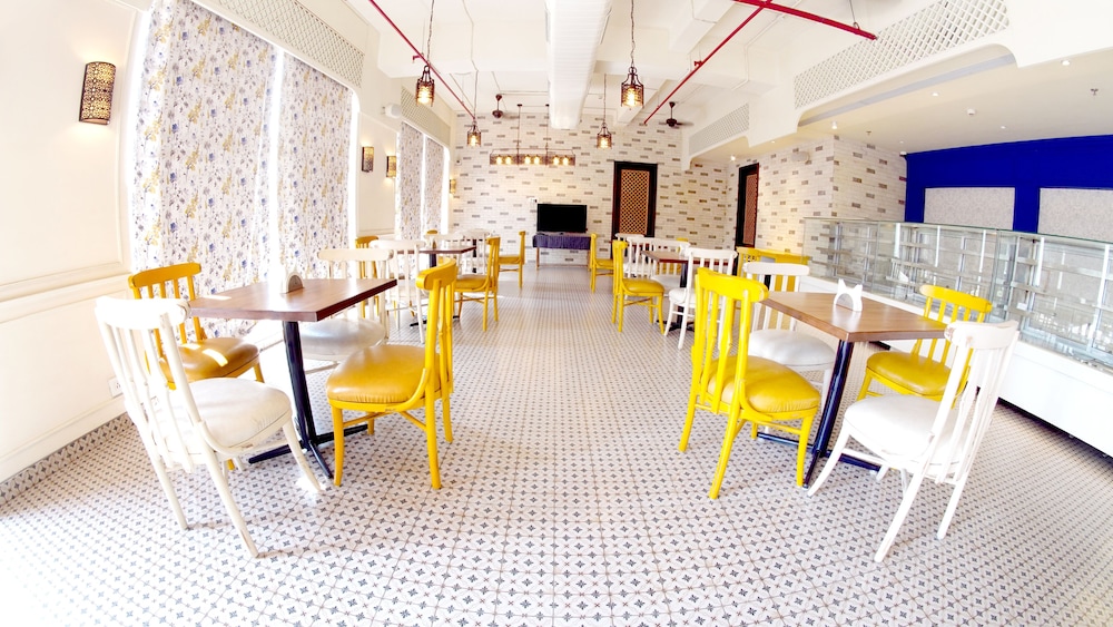 Hotel Pahadi 17/25