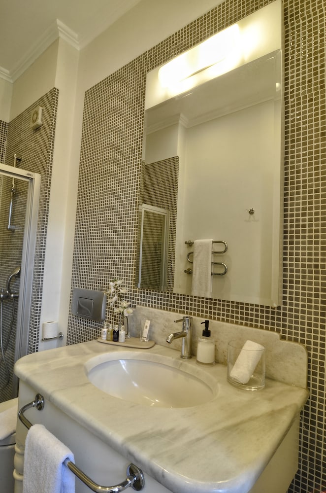 Kar-s Hotel 41/50