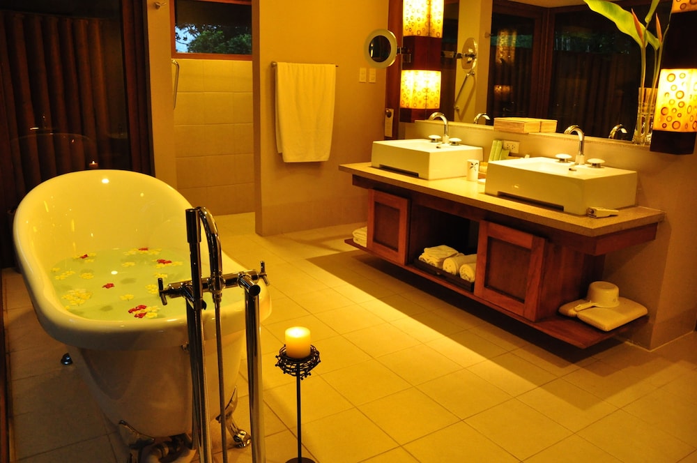 Eskaya Beach Resort And Spa 67/73