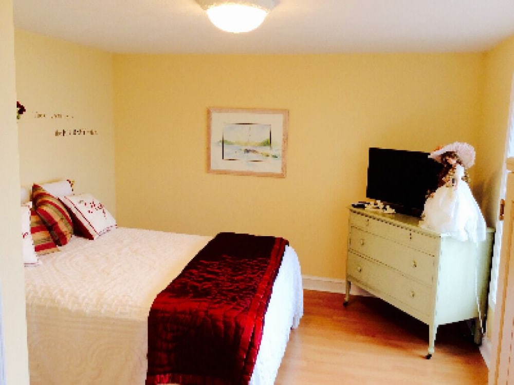 Pictured Rocks Bed and Breakfast 14/61